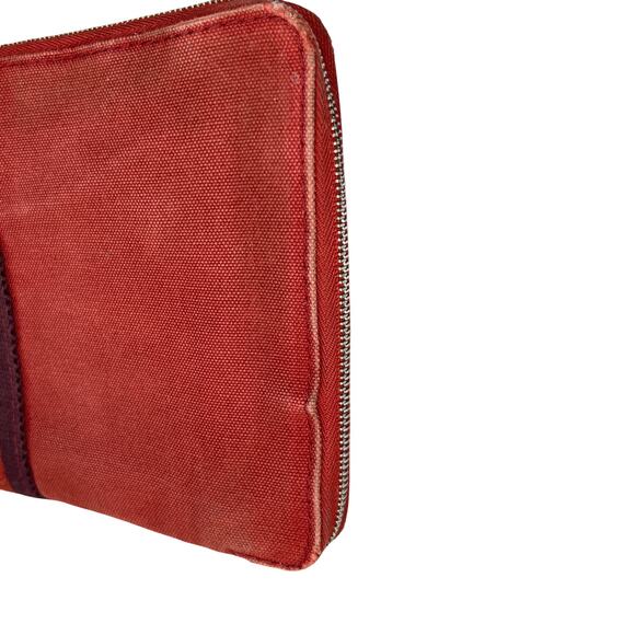 Hermès Paris Fourre Tout GM Red Canvas Zip Around Wallet with Stripe Card Slots - Picture 13 of 16